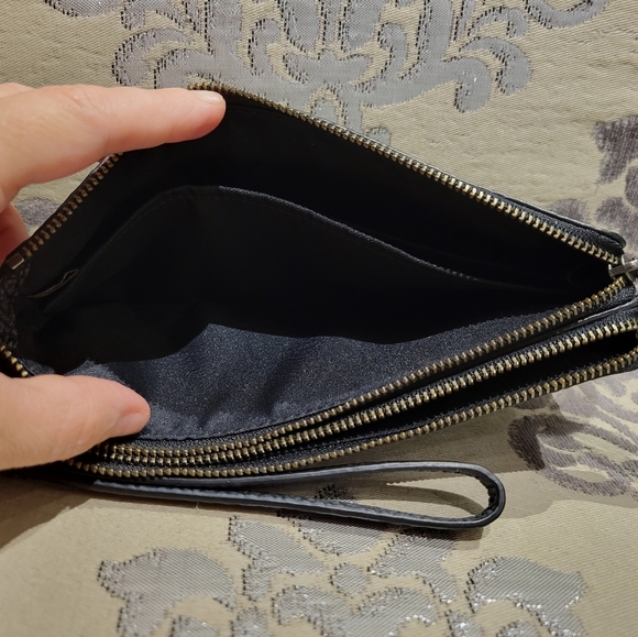 ❤NeW!!❤ COACH HOLOGRAM OILSLICK DOUBLE ZIP LEATHER WRISTLET WALLET - Picture 7 of 15